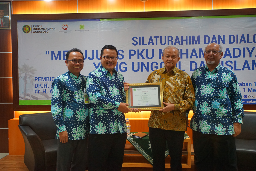 Penyerahan Sertifikat